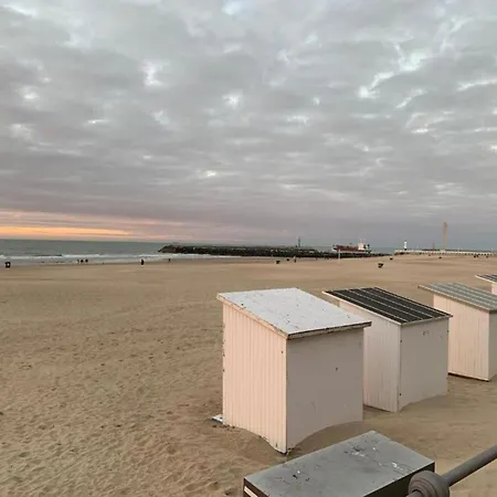 In Raversijde With Stunning Sea Views